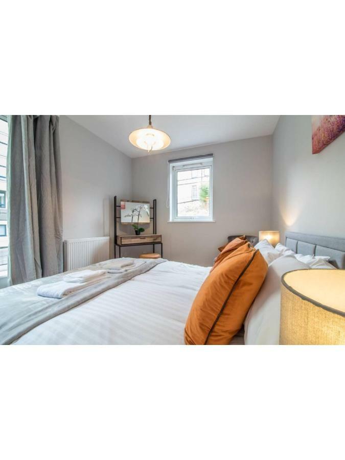 Central And Stylish One Bedroom Apartment 爱丁堡 外观 照片